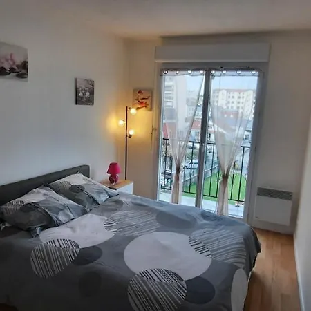 T3 Entièrement Rénové - 6 Couchages Appartamento